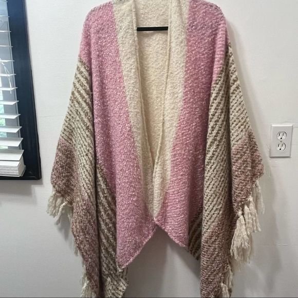 🎈Poncho Style Cardigan OS - Picture 9 of 16